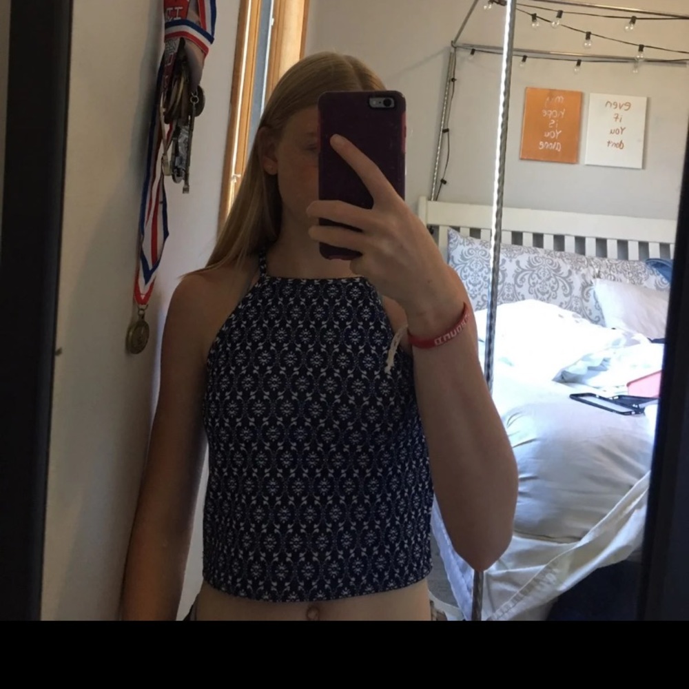 halter crop top